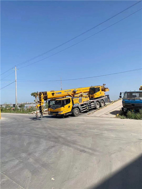 景洪市吊车作业时，可能会产生哪些额外收费项目？