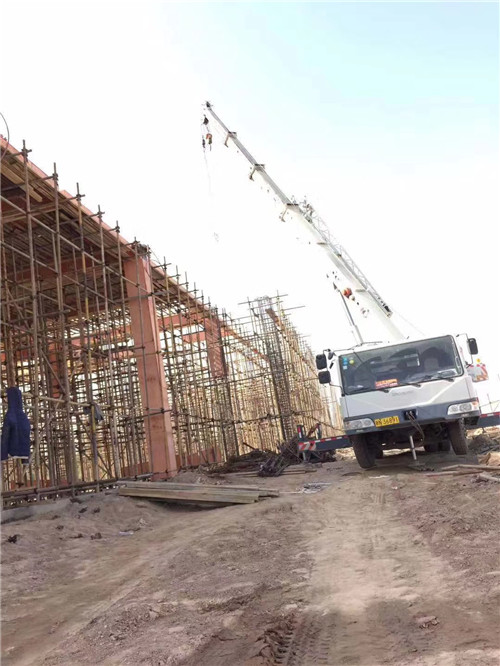 景洪市吊车作业的安全注意事项有哪些？